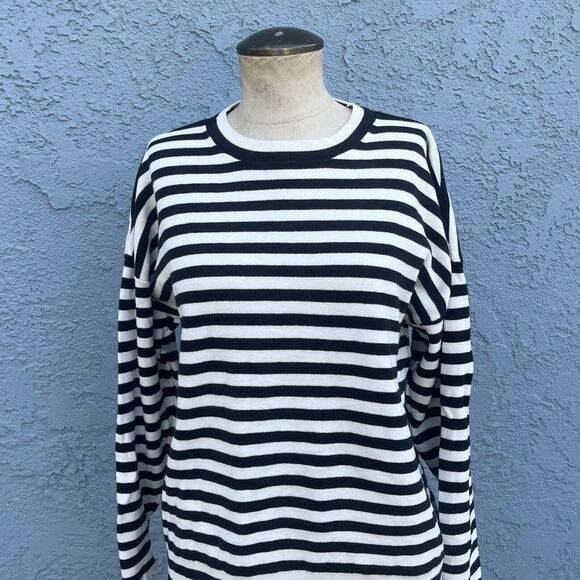 Banana Republic Women's Striped Sweater in Large Minimalist grunge - Picture 5 of 8